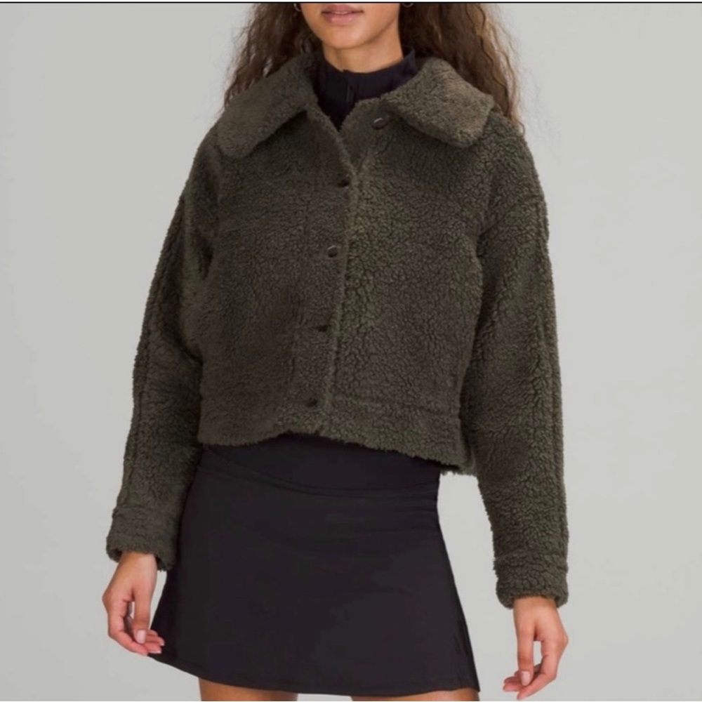 Lululemon textured fleece button down in olive green